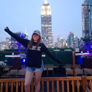 Meet your Posher, Stefany